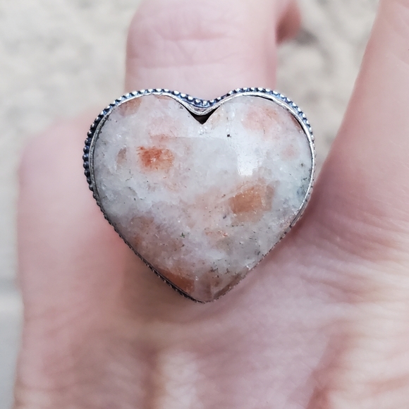 New Heart Shaped Sunstone 925 Silver Ring. - Picture 10 of 16